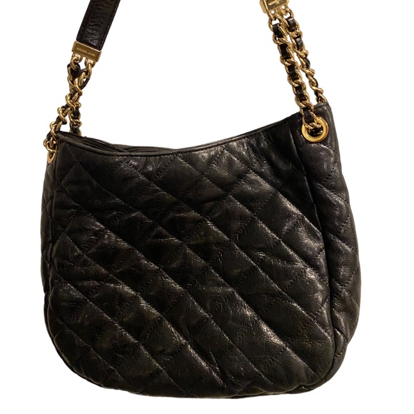 Authentic Michael Kors Lamb skin quilted handbag. - Picture 2 of 13